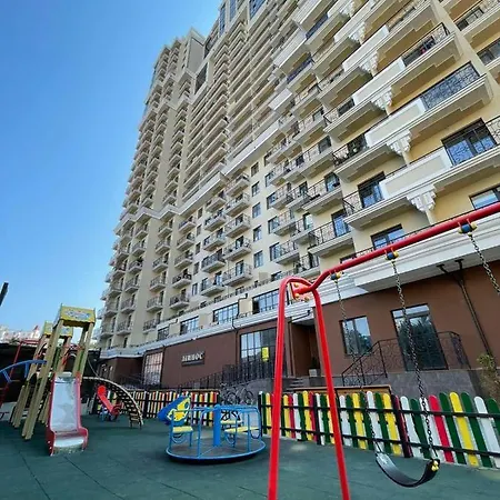 Apartment Smart Apartment 5 *