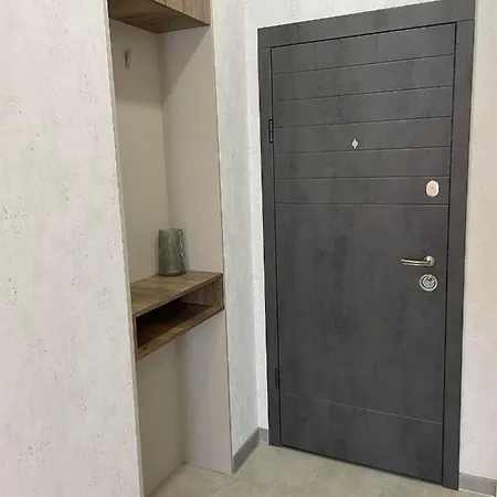 Smart Apartment 5 *